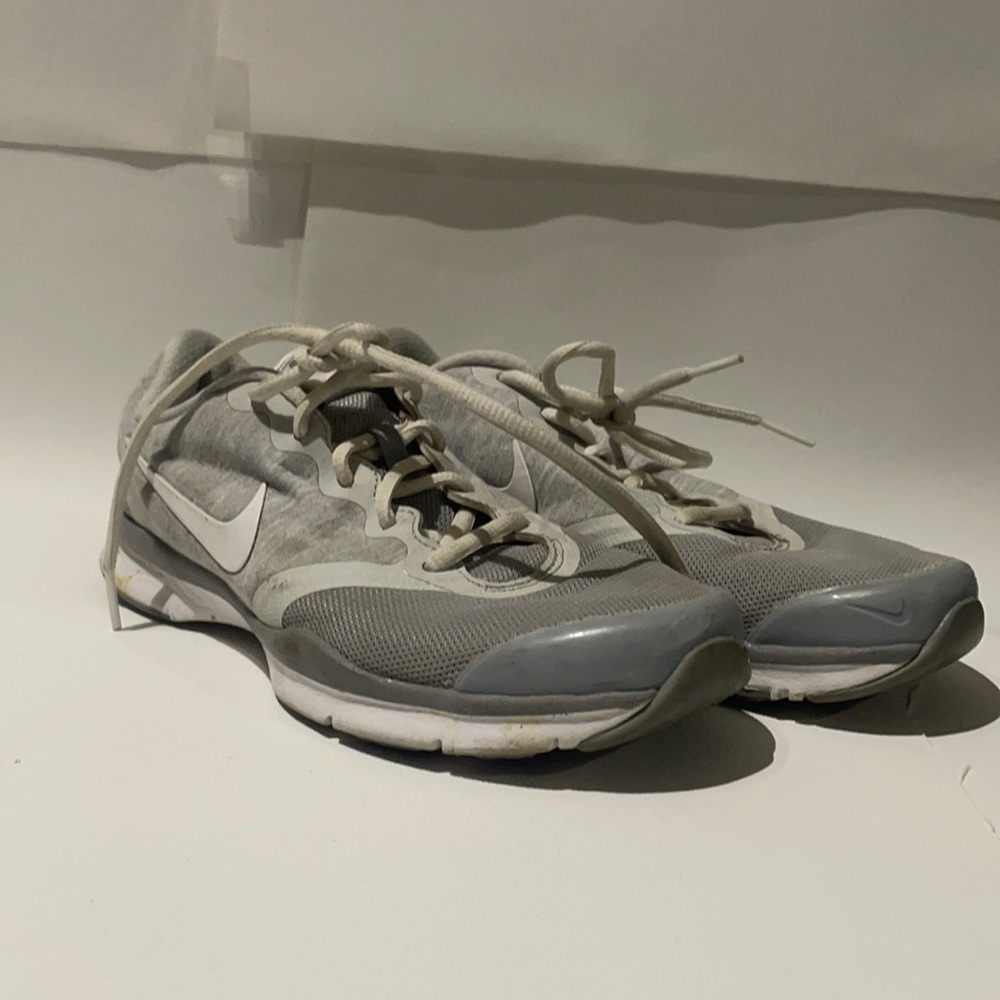 🔥3 for $15🔥 Nike train runner - size 7